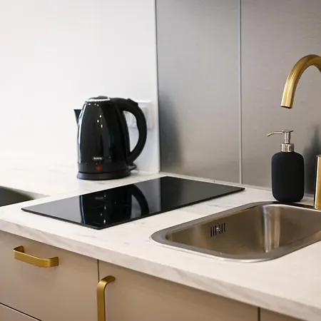 By Hi5-charming Budapešť